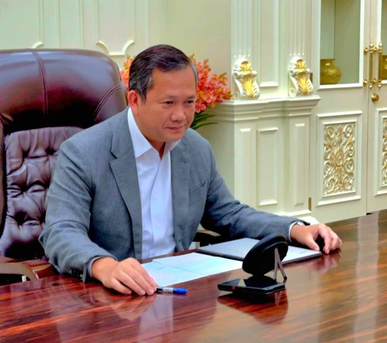 ថ្ងៃទី២៨ ខែកក្កដា ឆ្នាំ២០២៥ ស្អែកនេះ ខ្ញុំនឹងដឹកនាំគណៈប្រតិភូកម្ពុជាទៅចូលរួមកិច្ចប្រជុំពិសេសមួយនៅទីក្រុងកូឡាឡាំពួរ ដែលមានម៉ាឡេស៊ី ធ្វើជាម្ចាស់ផ្ទះ សហរដ្ឋអាមេរិកជាសហអ្នករៀបចំ និងមានការចូលរួមពីតំណាងចិន…