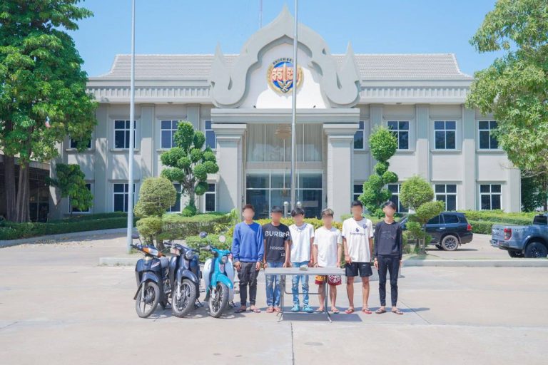 អាវុធហត្ថរាជធានីភ្នំពេញ បង្រ្កាបបានក្មេងទំនើង០៦នាក់ ពាក់ព័ន្ធករណីហិង្សាដោយចេតនា!